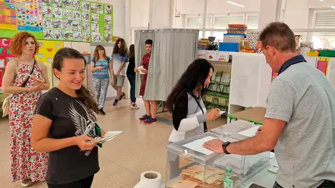 tudela votacion colegio griseras