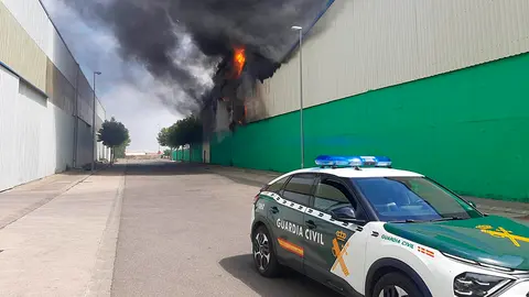 cintruenigo incendio centro de reciclaje de navarra