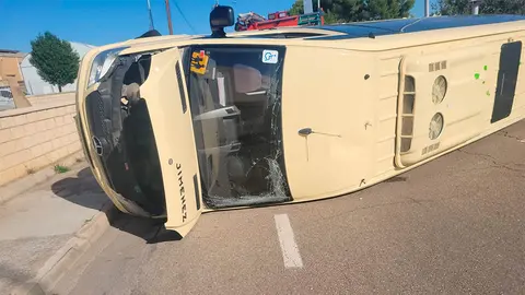 colision turismo autobus poligono industrial tudela