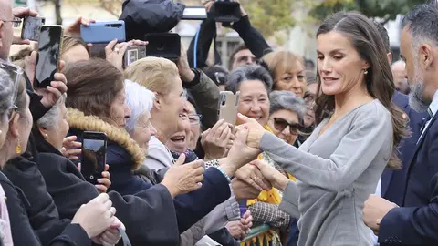 Letizia saludando 2023 (33)