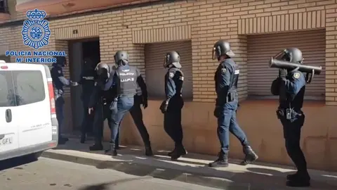 Registro en Ribaforada dentro de la Opeación Oslo de Policía Nacional