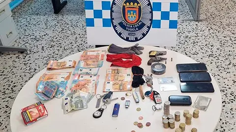 Material intervenido por la Policía Local de Tudela