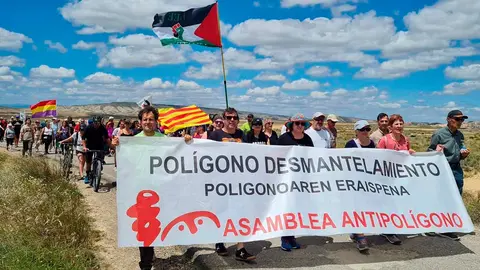 Marcha contra el Polígono de Tiro de Bardenas