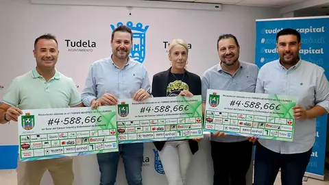 Donación del CD Lourdes a Adano y Duchenne Parents Project