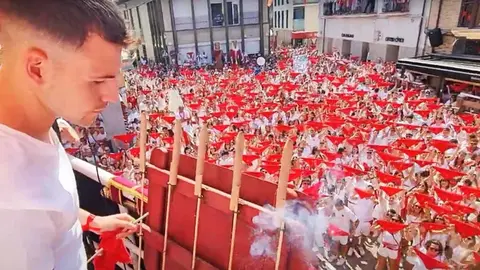 Carlos Sangüesa Sola, concejal de Deporte, Festejos y Juventud de Fustiñana, lanzador del cohete 2024 de la localidad