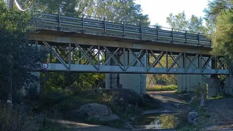 Puente de Marcilla sobre el río Aragón