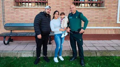 guardia civil reanimación bebé en Corella