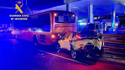 accidente autobuses turismos figueruelas