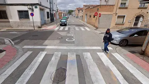 cruce calles almenara fronton barrio de lourdes