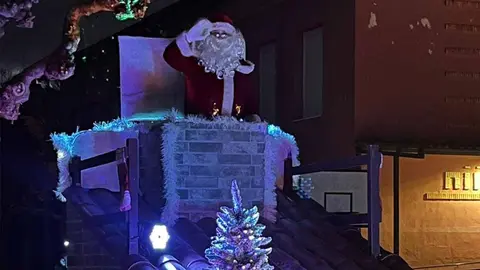 papa noel carroza colegio elvira españa2