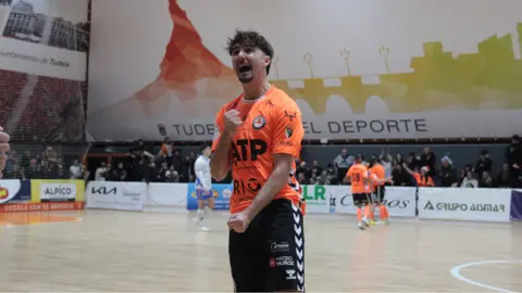 adrián tapias celebración tudelano ribera navarra wanapix zaragoza