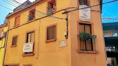 carteles contra la construcción parking calle velilla