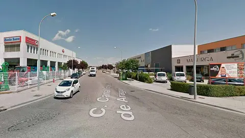 calle canal imperial de aragón parque comercial las labradas