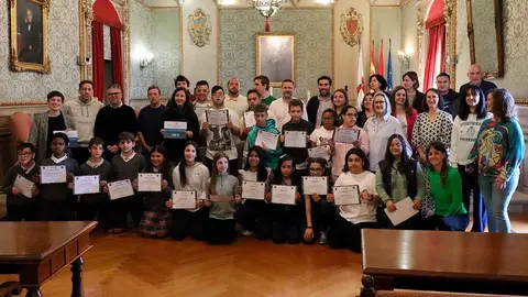 premiados en el primer concurso de carteles y eslogan para la prevención del absentismo escolar