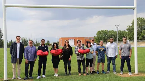 Gigantes de Navarra Rugby campaña centros educativos (1)
