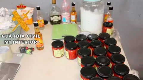 Fotos de la operación en Tudela contra un grupo criminal que falsificaba conservas de pimientos del cristal (1)