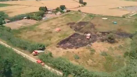 incendio en una zona de cañizos y matorrales en Tudela