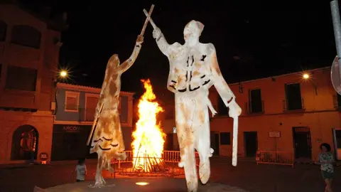 Noche de San Juan 2025 en Cortes (1)