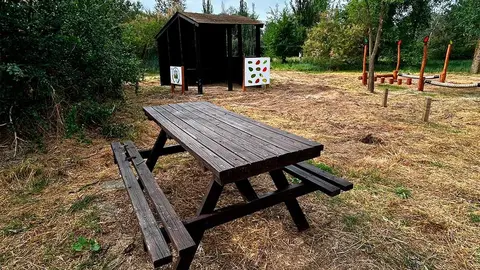 nuevo área de descanso en el Soto de Arguedas