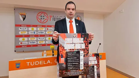 ramón lázaro ha presentado la campaña de abonados del Ribera Navarra FS