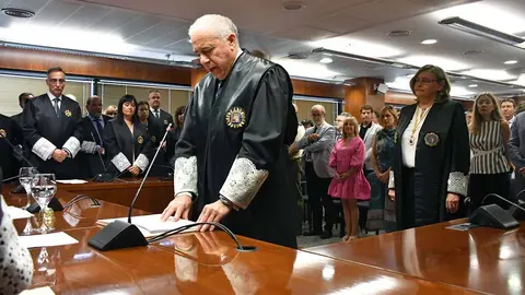 Julián Huarte Lázaro durante su toma de posesión como presidente del Tribunal Superior de Justicia de Navarra2