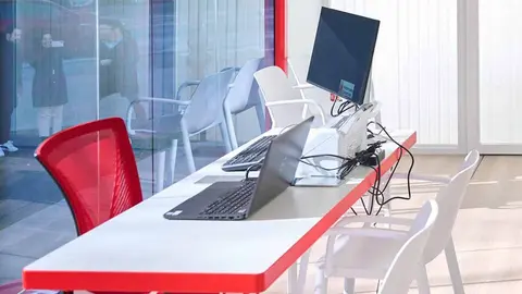 Uno de los puestos de asistencia de la unidad móvil de Atención Ciudadana