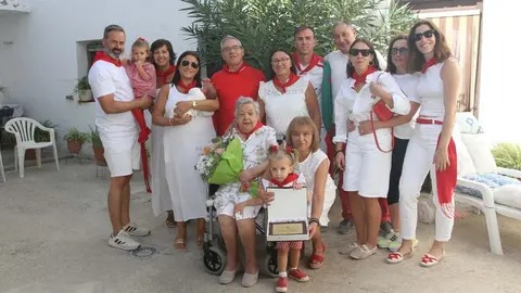 Fotos Día de los Abuelos. Fiestas de Cortes. 30-9-25 (10)