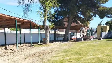 Obras de mejora en las piscinas de Cortes