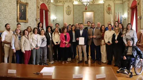 El Ayuntamiento de Tudela y el Gobierno de Navarra han firmado un nuevo protocolo local de coordinaci&oacute;n de la actuaci&oacute;n ante la violencia contra las mujeres y ni&ntilde;as