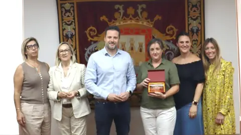 Entrega a AF&Aacute;N la recaudaci&oacute;n del concierto solidario ofrecido por el pianista Nicol&aacute;s P&eacute;rez-Nievas en Tudela