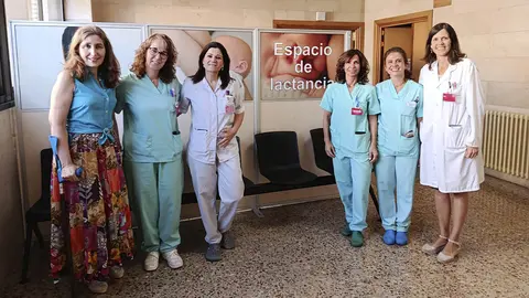 Equipos de Pediatr&iacute;a y Ginecolog&iacute;a y Obstetricia junto a la direcci&oacute;n del Reina Sof&iacute;a