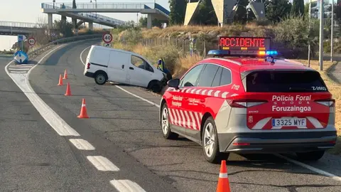 Accidente vial. Polic&iacute;a Foral