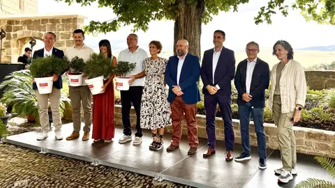 Acto realizado en Legarda por CPEN para dar a conocer los nuevos proyectos de ayuda a la reforestaci&oacute;n