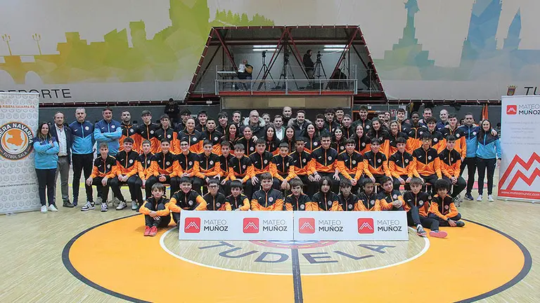 ribera navarra fs base. Foto grupal Mateo Muñoz RN y Transportes AGR RN