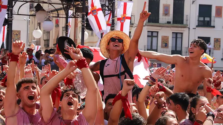 Cohete Fiestas de Santa Ana 2023 (25)