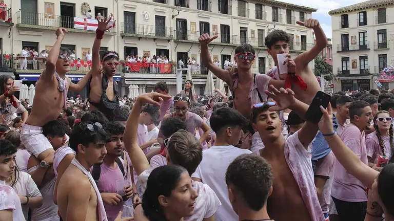 Fotos 24 julio 2025. Ambiente previo al Cohete de Tudela (29)
