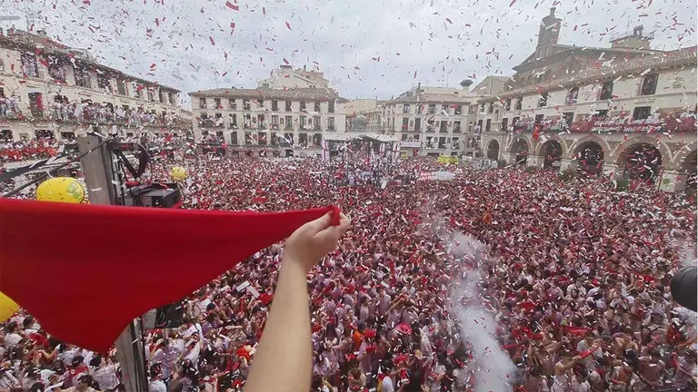 Cohete de Tudela 2025 desde la Casa del Reloj (15)