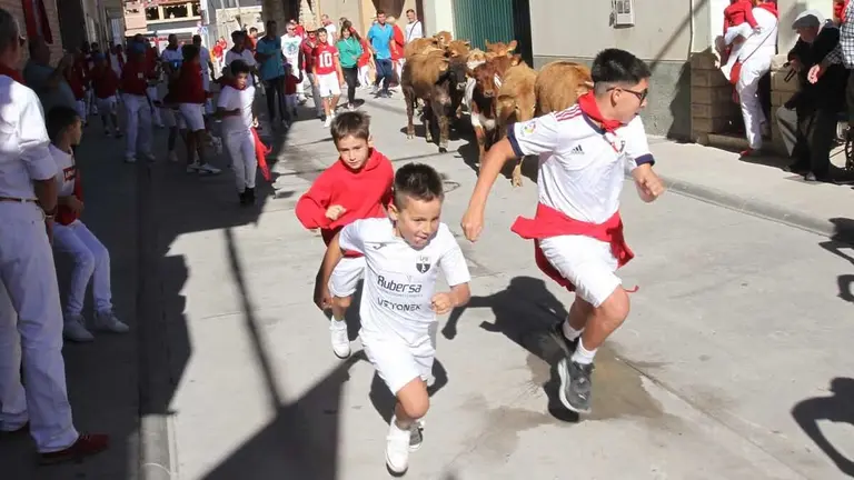 Fotos Fiestas de Cortes 1-10-25 (13)