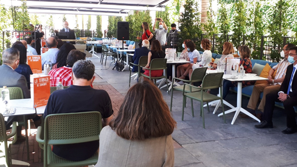 Inauguración terraza CooArte