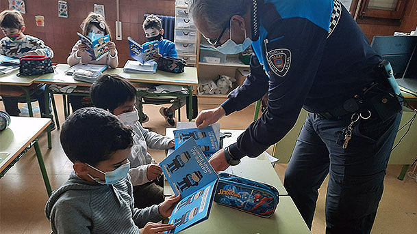 cuento policía local tudela3