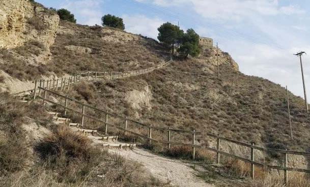 Acceso al Castillo de Peralta