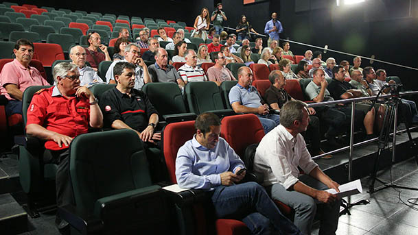 reunion incendios chivite alcaldes3