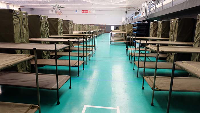 Polideportivo de Tarazona preparado para albergar a los desplazados del incendio