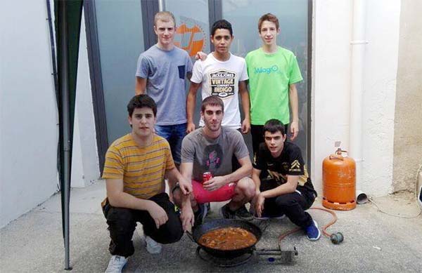 Jovenes participante sdel concurso de calderetes año 2016. Foto Facebook Ayuntamiento de Cadreita