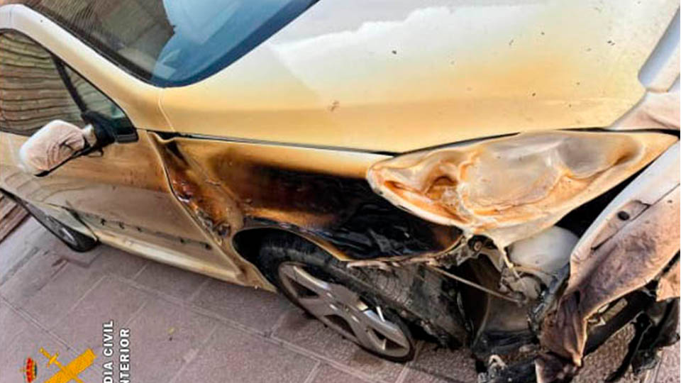 guardia civil detenido quema contenedores3