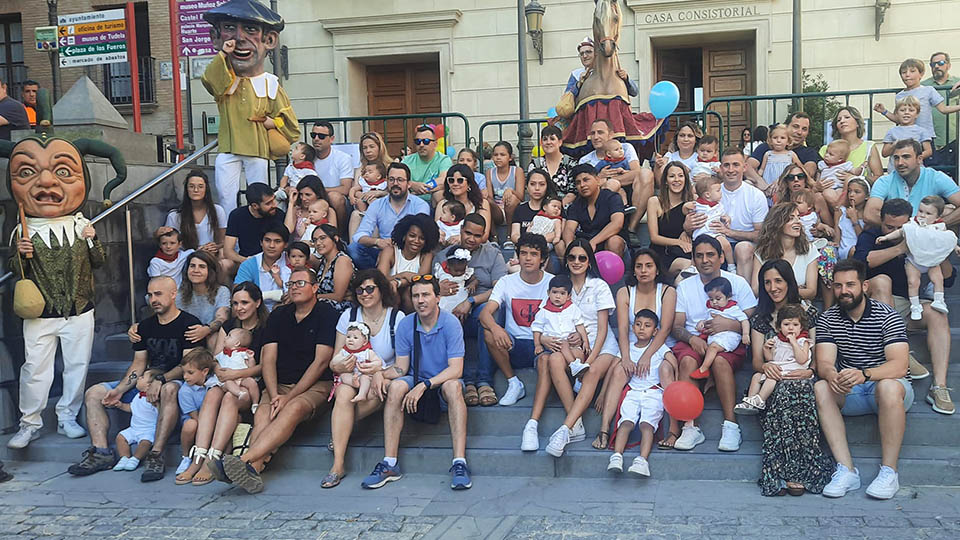 pañuelos rojos 2023 (2)