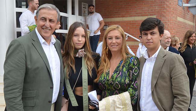 La familia Enériz-Seral es la depositaria de la Virgen de la Peña 2023