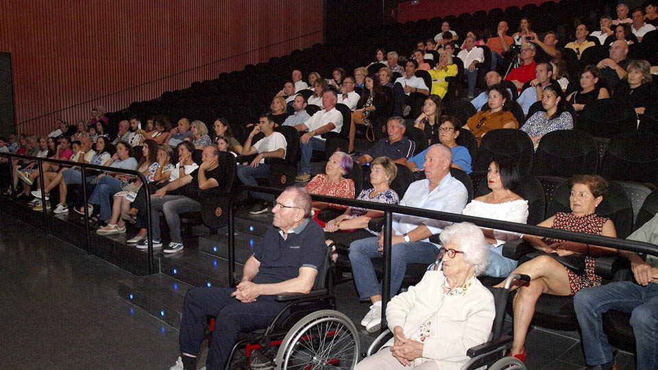 adona ribaforada homenaje2