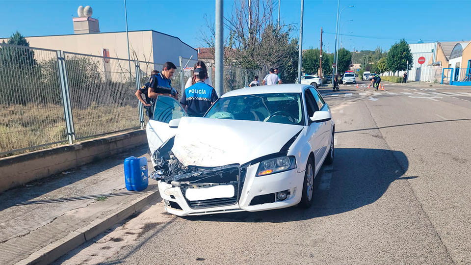 colision turismo autobus poligono industrial tudela2