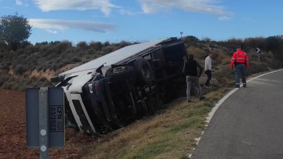 cascante camion vuelco